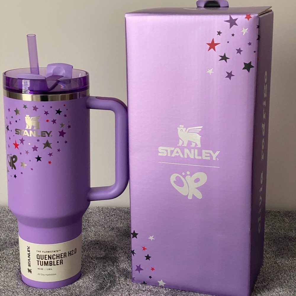 Stanley x Olivia Rodrigo Quencher Flowstate Tumbler | 40oz